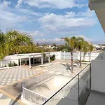 Guest house Terrazze Naos 4*