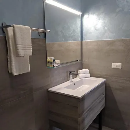 Terrazze Naos 4* סן לאונה