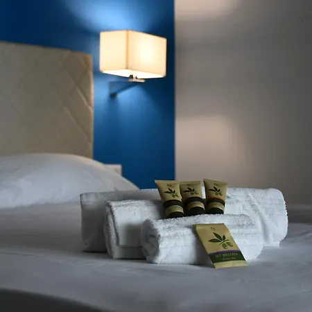 Guest house Terrazze Naos 2*