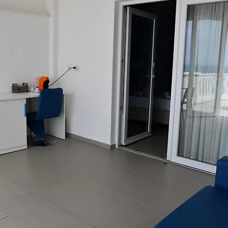 Terrazze Naos Konukevi San Leone